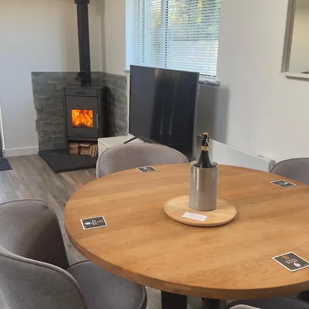 Daire Cozy 2-bedroom Cottage-style Dublin