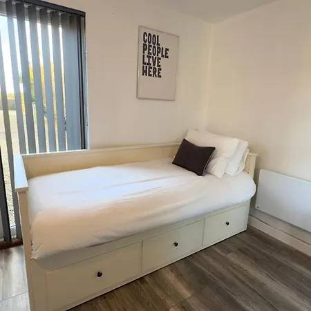 Daire Cozy 2-bedroom Cottage-style *