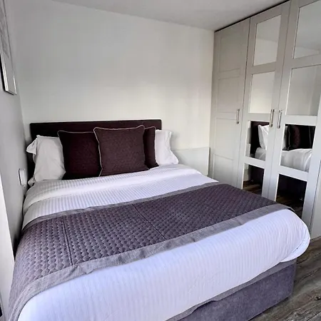 公寓 Cozy 2-bedroom Cottage-style