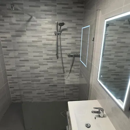 Cozy 2-bedroom Cottage-style Apartman Dublin