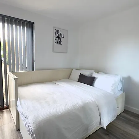 Cozy 2-bedroom Cottage-style * Dublin